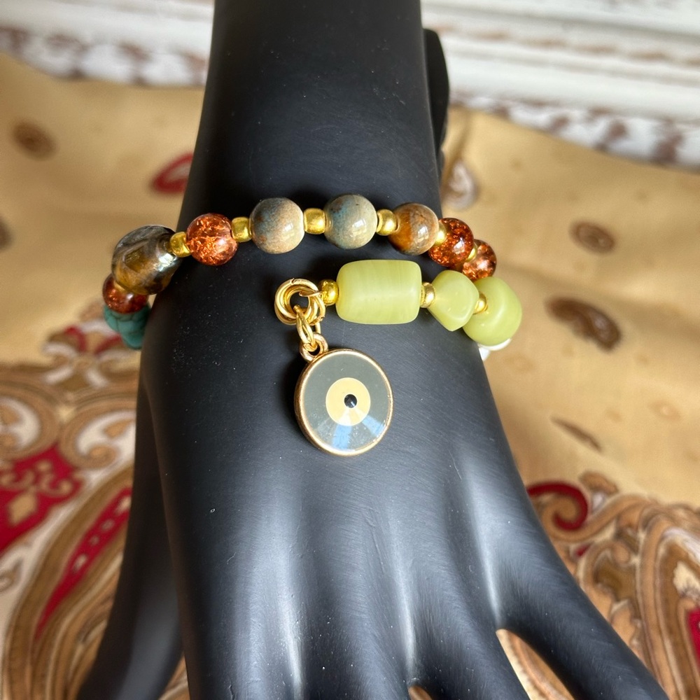 Chic Multicolor Beaded Bracelet with Charm